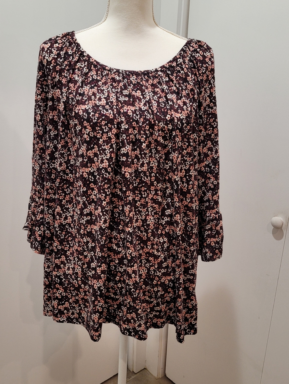 Michael Kors 1X  Brown With Pink And White Flowers Ladies Blouse